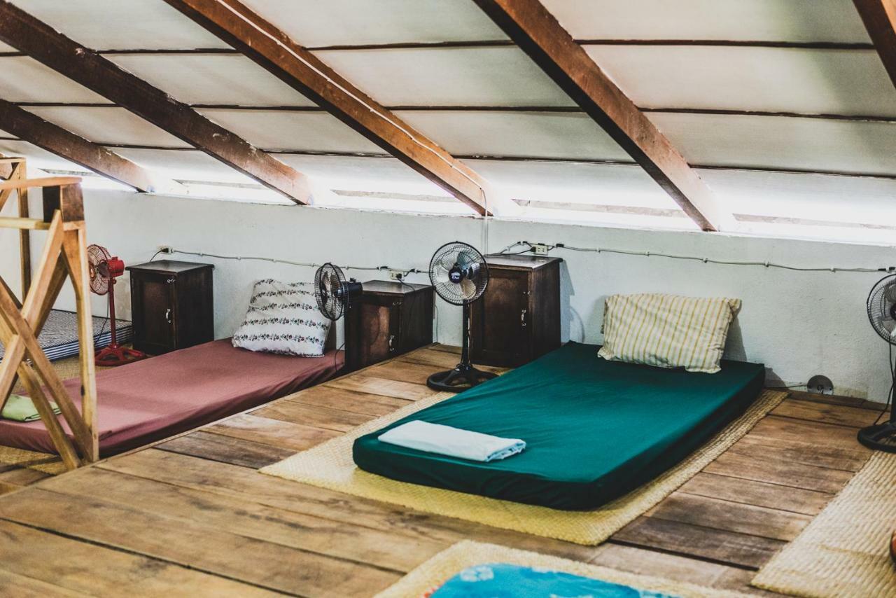 Ciao Cacao Hostel & Vegan Cafe Флорес Екстер'єр фото