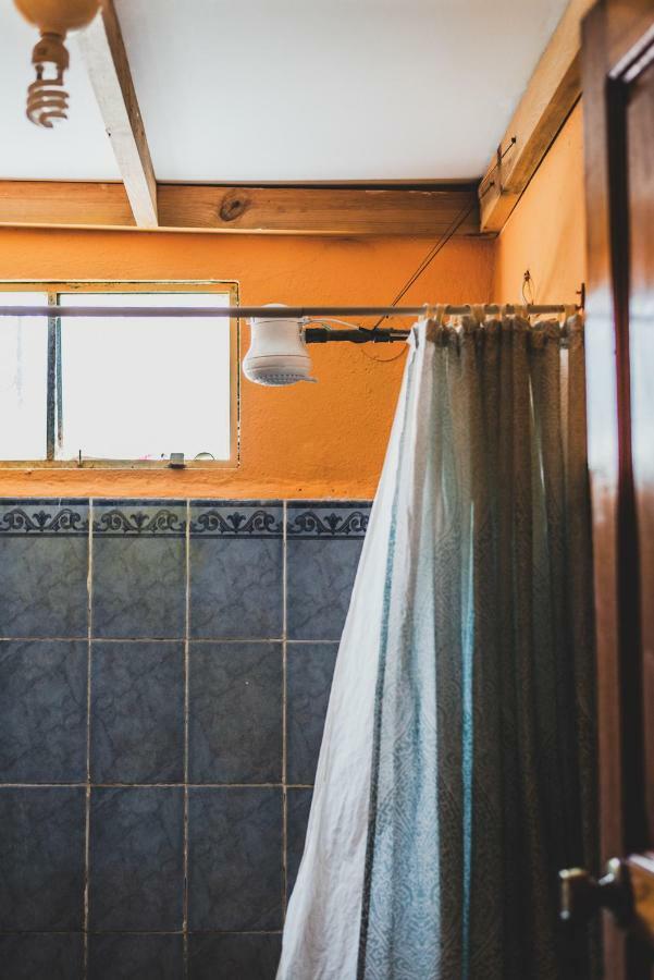 Ciao Cacao Hostel & Vegan Cafe Флорес Екстер'єр фото